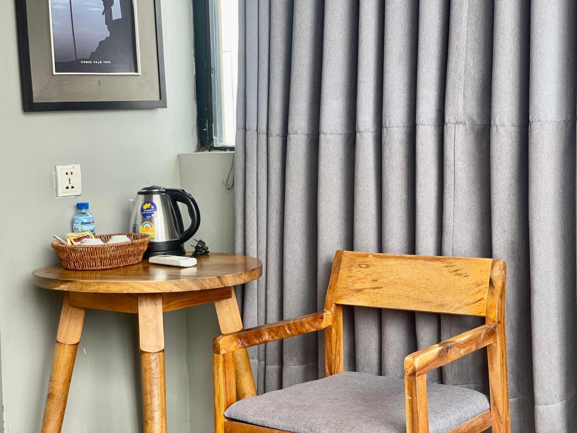 Sky Apartments Riverside - 50M To Royal Palace Πνομ Πενχ Εξωτερικό φωτογραφία