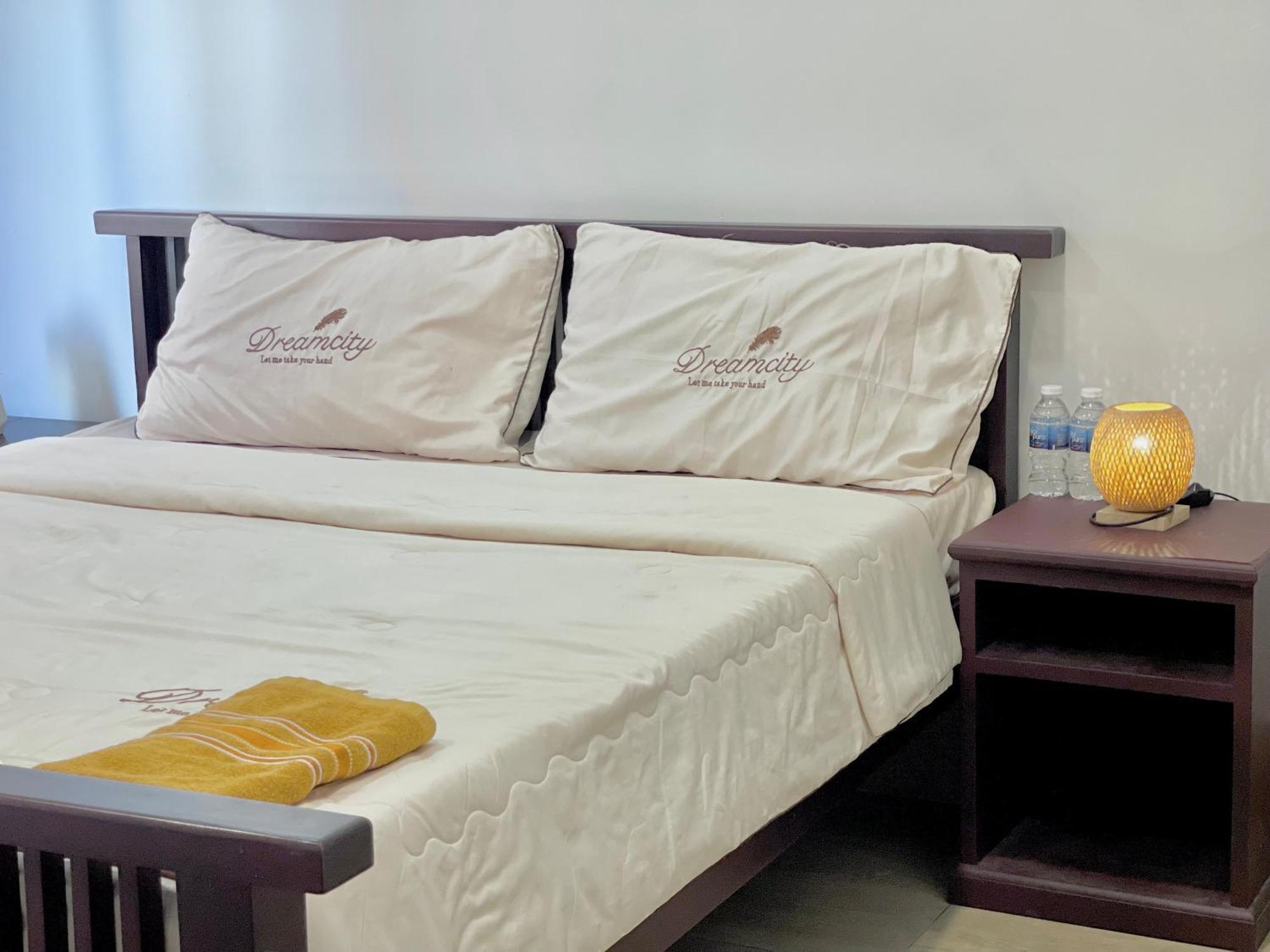 Sky Apartments Riverside - 50M To Royal Palace Πνομ Πενχ Εξωτερικό φωτογραφία