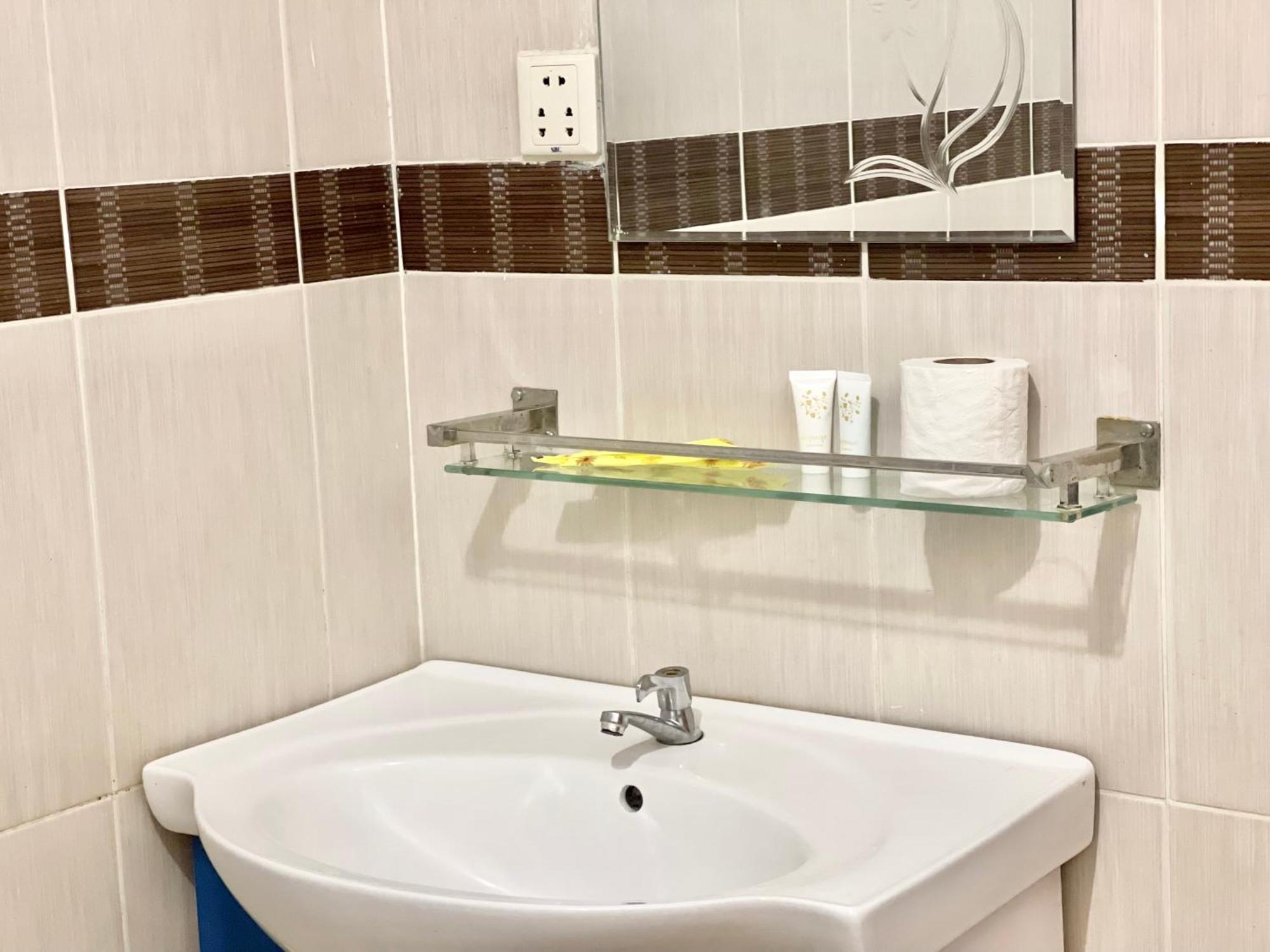 Sky Apartments Riverside - 50M To Royal Palace Πνομ Πενχ Δωμάτιο φωτογραφία