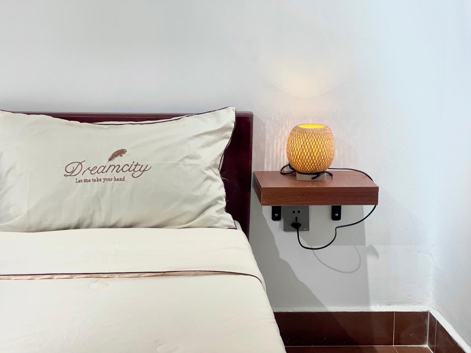Sky Apartments Riverside - 50M To Royal Palace Πνομ Πενχ Εξωτερικό φωτογραφία